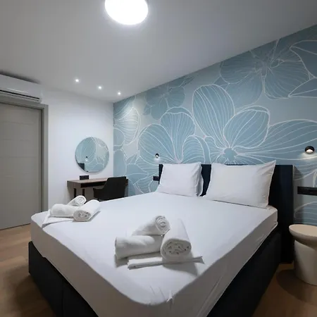 Villa Dina & Laura Luxury In