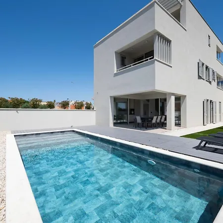 Villa Dina & Laura Luxury In