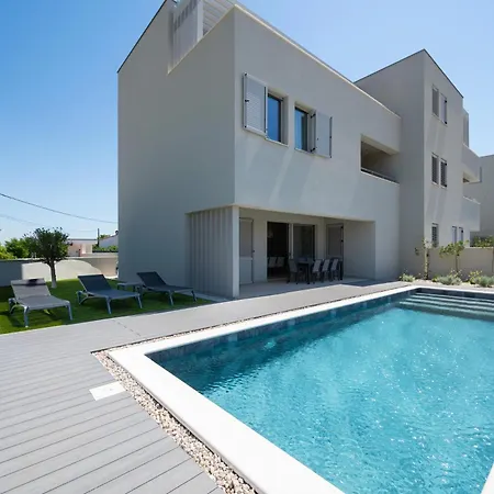 Villa Dina & Laura Luxury In